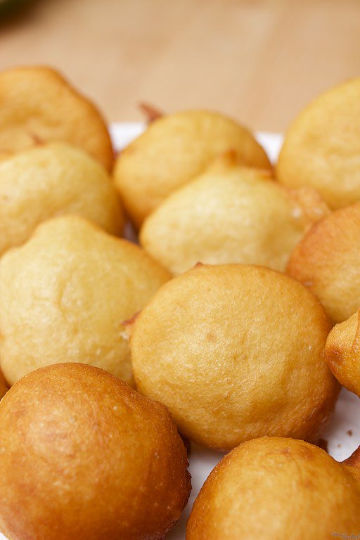 uhmmmCookies's tweet photo. Ya mismo estamos comiendo #buñuelos otra vez! Cómo?? Que no tenéis la #receta??

Gente de poca fe!!

https://t.co/pmOWNp9rKR https://t.co/4Sh0o26sgL
