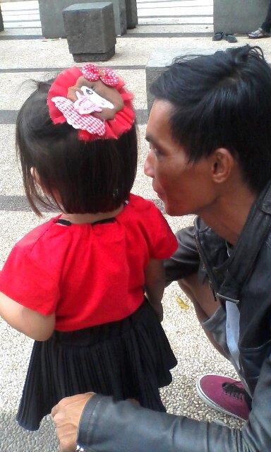 IyaMutniAS's tweet photo. Ayah&amp;siCikal https://t.co/5ywsCPY3Zg