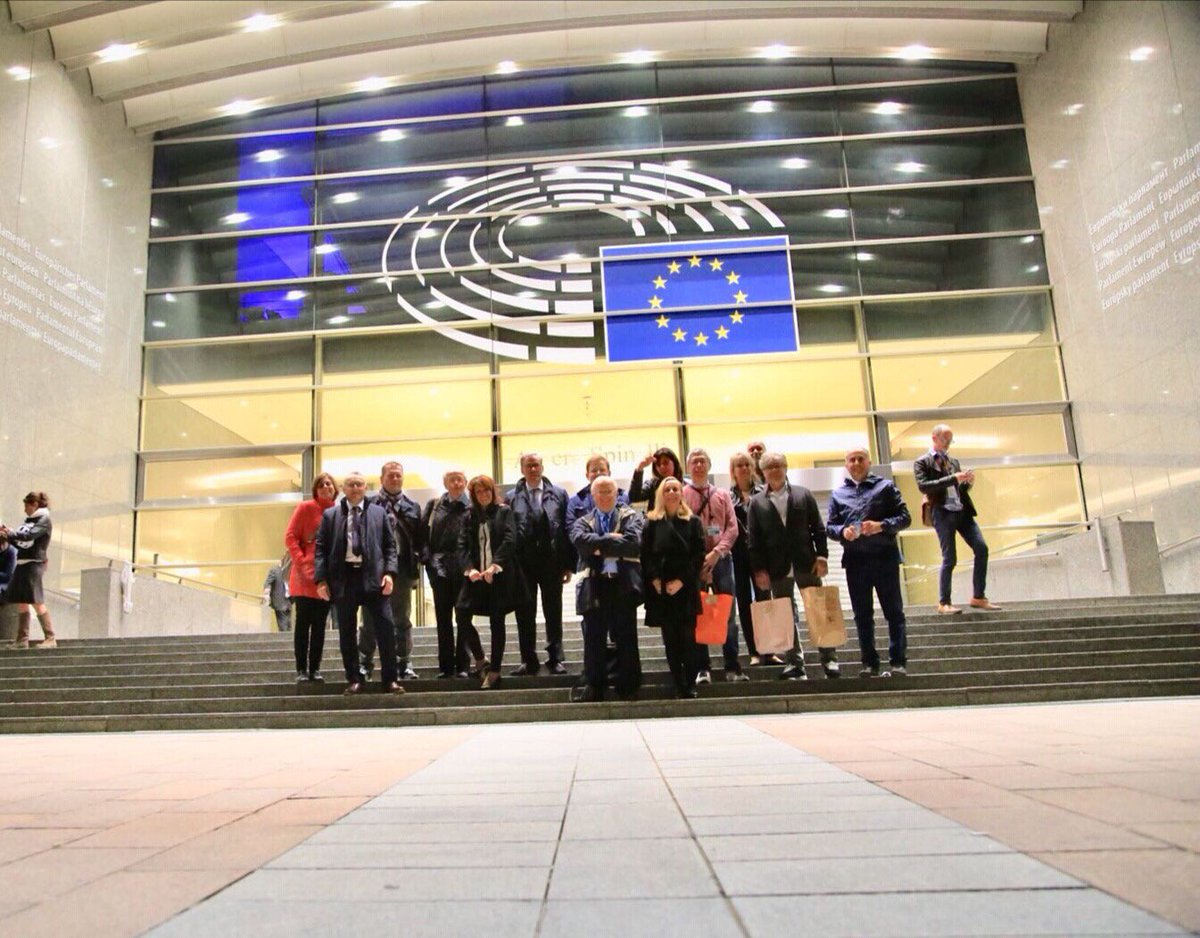 ComuneSMiniato's tweet photo. Il #tartufo di @ComuneSMiniato al @Europarl_IT A grandi passi verso la 47^ Mostra @VGabbanini @EugenioGiani @mazzeo77 @brandobenifei @UNESCO https://t.co/2c0BYrAckt