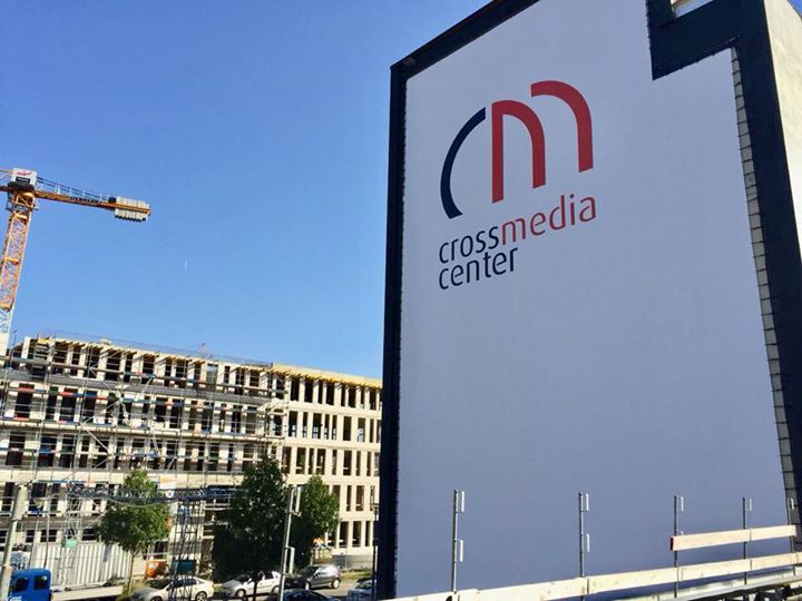 CMC_Berlin's tweet photo. Das Cross Media Center ist ab sofort in #Adlershof nicht mehr zu übersehen!
#cmc https://t.co/JvIJRkdeSK
