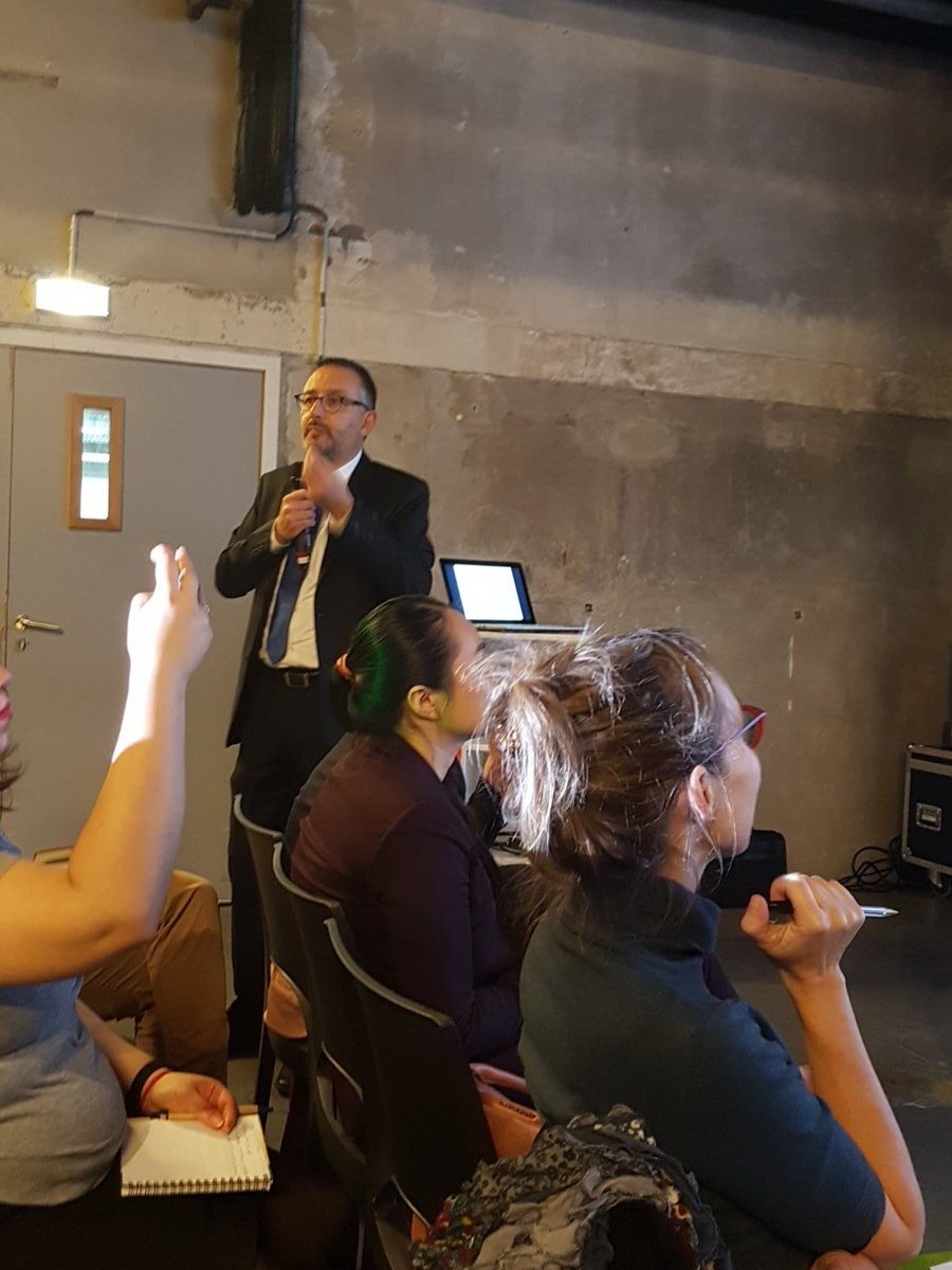 claudinepier's tweet photo. @ABG_Asso : présentation agile sur #projet professionel site #DocPro pour vos #compétences . https://t.co/JjEC7IyaUB