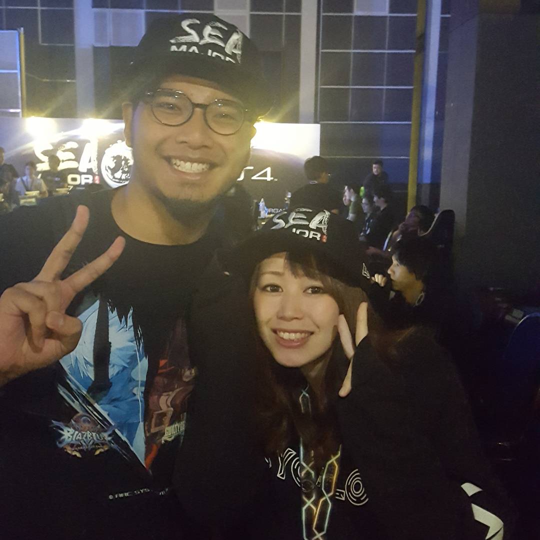 razorfro_'s tweet photo. #throwback #SEAM2017 with @kana_xiao Nice seeing you! https://t.co/9tJmISGwR1