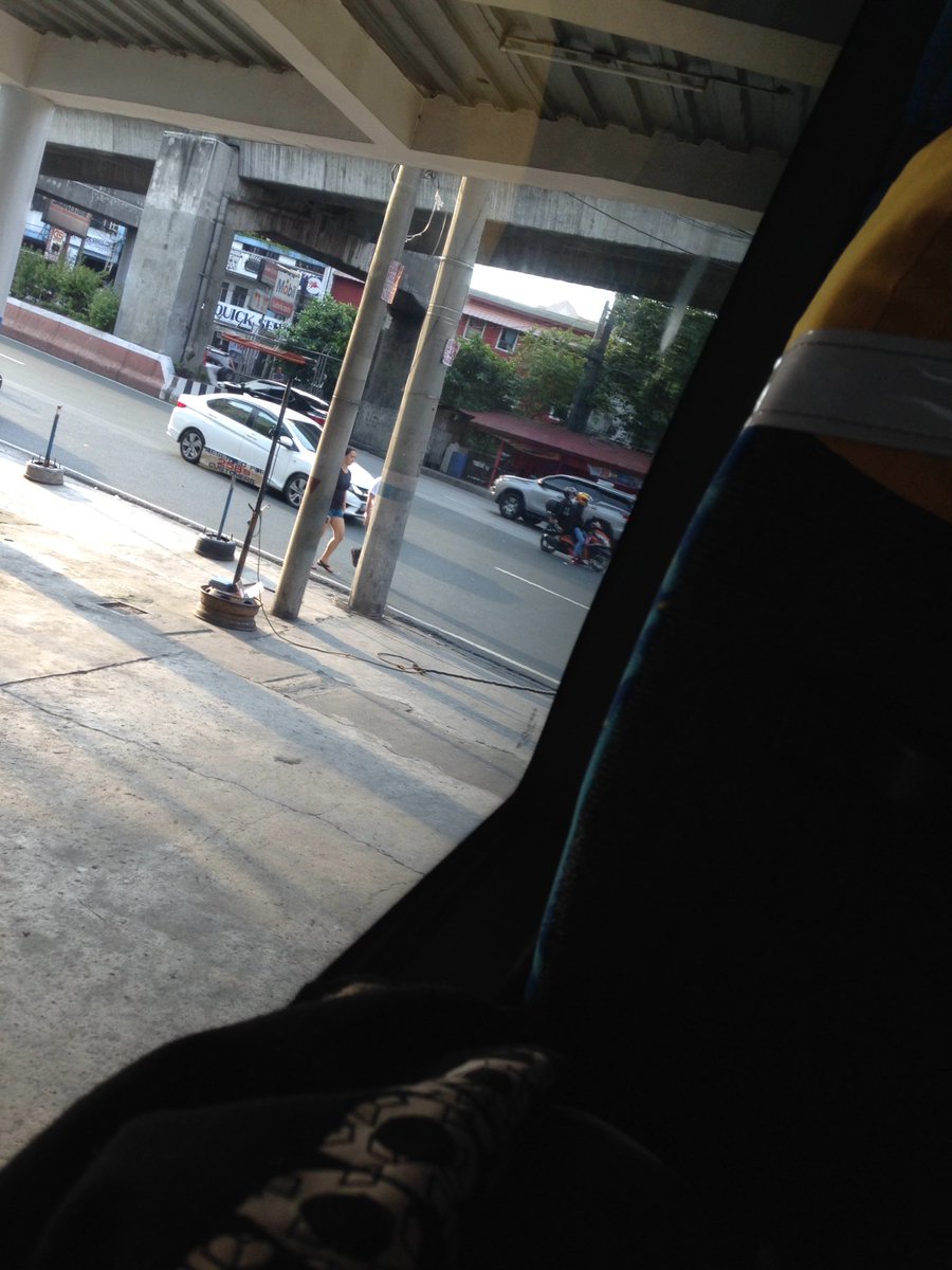 TheDaveNyl's tweet photo. Bye manila see you ulit L.U https://t.co/S83rKZWs9P