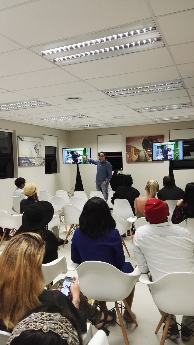 GotBotGlobal's tweet photo. Experiences &amp; creativity will mean even more in the age #ArtificialIntelligence. Some great insight from the 'Future-proof your business' event hosted by @OfflimitComm 👨‍💻 https://t.co/ymddi7Wivk