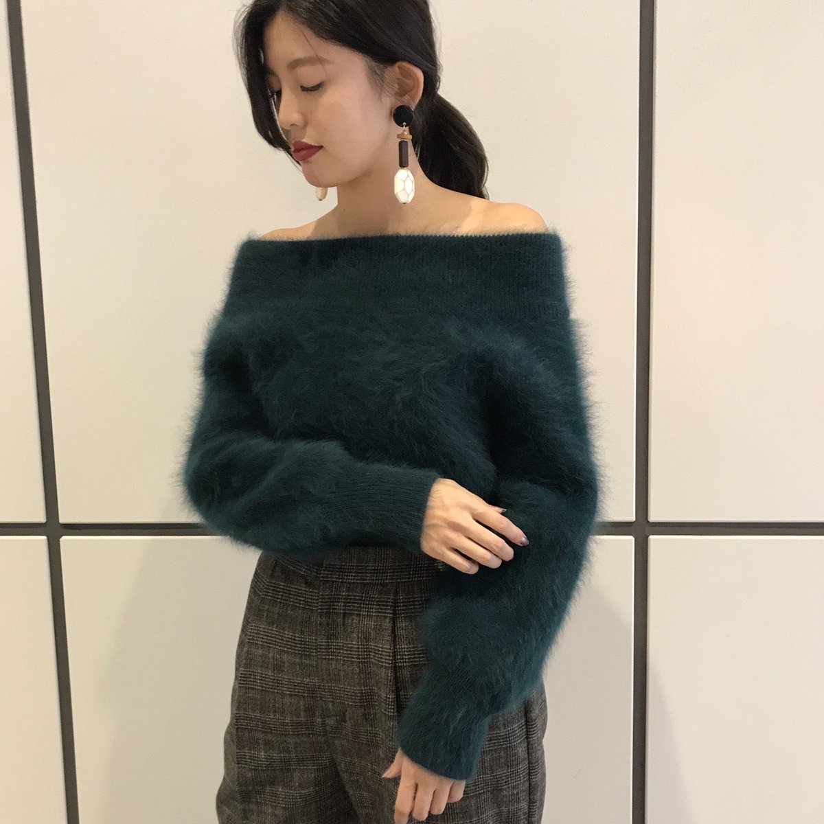 Lagunamoon 3日間限定 3 000off やっぱり冬でもオフショルのニットが着たい そんな方にオススメ アンゴラフォルムオフショルダーニットプルオーバー 15 1 税込 Check T Co Eno9fxywgd T Co Gf0whkpai1