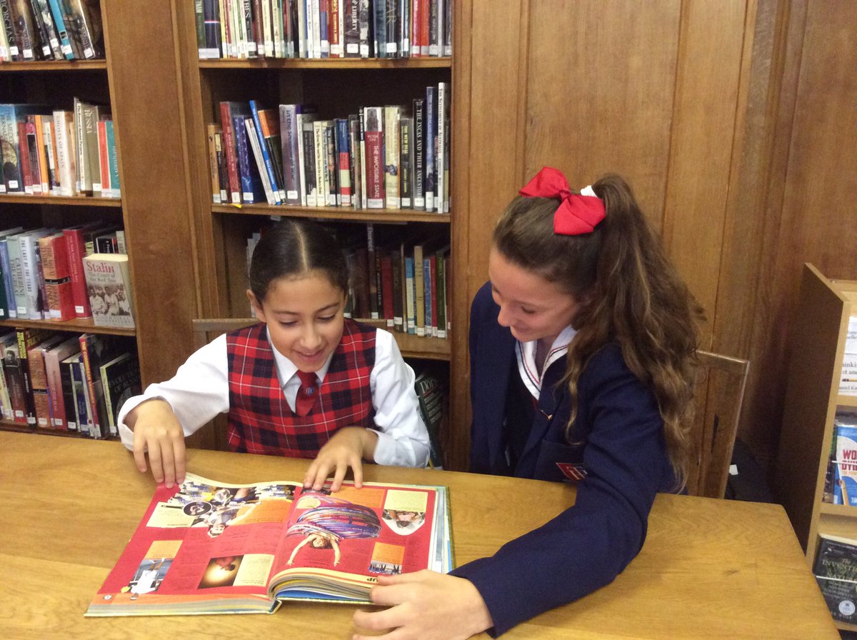 THSch_Junior's tweet photo. Year 6 enjoying their library lesson in the senior school library @THSch_Library #thy6 #thenglish https://t.co/v8ZnPGOrgo