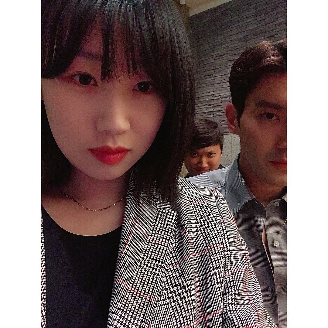 WeLoveChoiSiwon's tweet photo. 171012 - seoyeonju83 IG: "#tvn #drama #revolutionarylove #productionpresentation #choisiwon #cute #cool/handsome #youveworkedreallyhard👏👏👏" https://t.co/07Lu6BFDct
