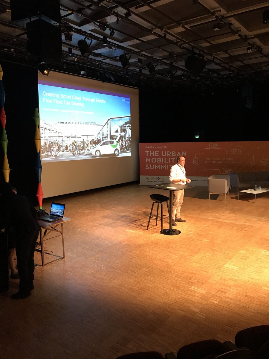 GreenMobilityAS's tweet photo. Our founder and chairman at the stage to #autonomy2017 @AUTONOMY  #mobility https://t.co/JNIgGF1Pek