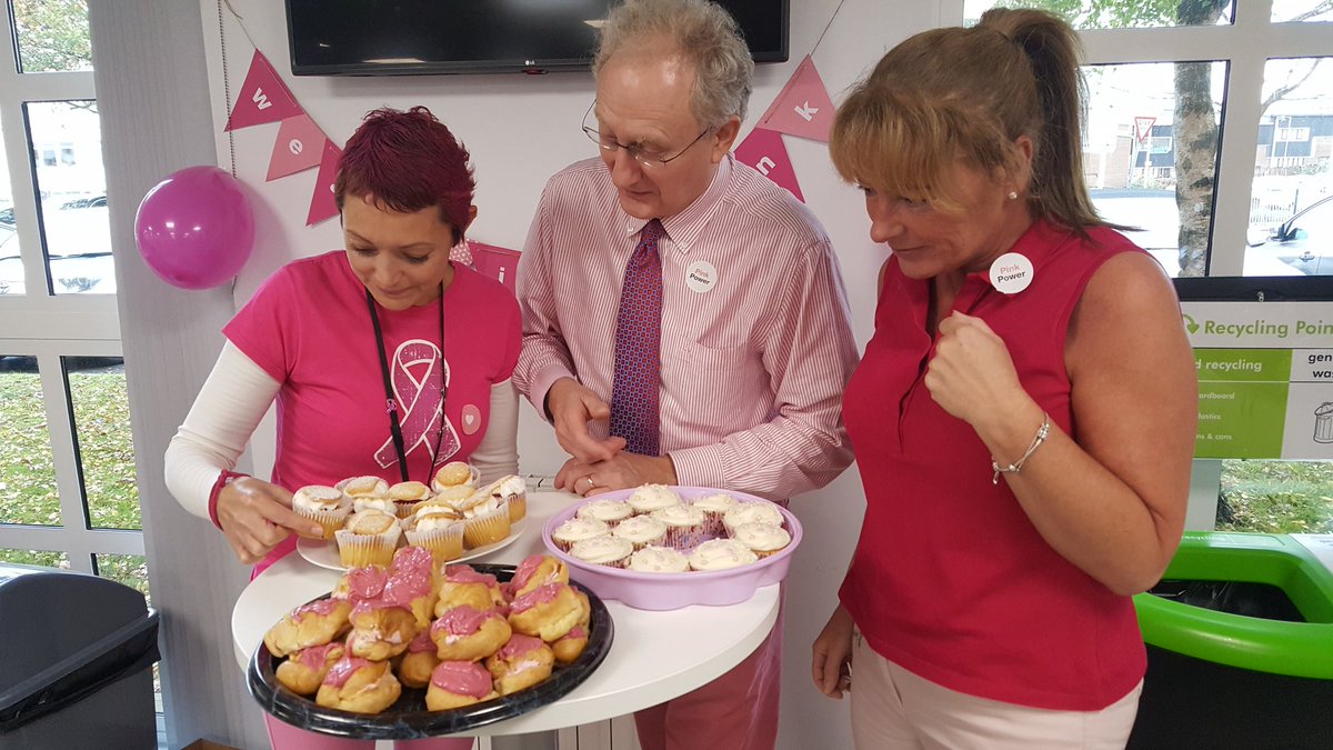 GroundControlGC's tweet image. The kitchen is full of cakes today for #wearitpink! Raising money to make like-saving research happen 🎀🍰 @breastcancernow