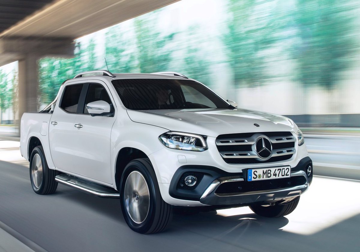 DaveTheCarGuy's tweet photo. I've been following the development of @MercedesBenz_SA X-class bakkie from concept to reality. Heading to Chile to drive it this week. https://t.co/ODvc2eOm71