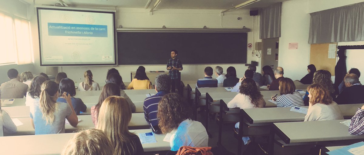 CReSA_r's tweet photo. El Dr. Ignasi Garrido @UABBarcelona ens actualitza sobre zoonosis de la carn: #trichinella #alaria #sesc2017 https://t.co/oczC9nqFFx