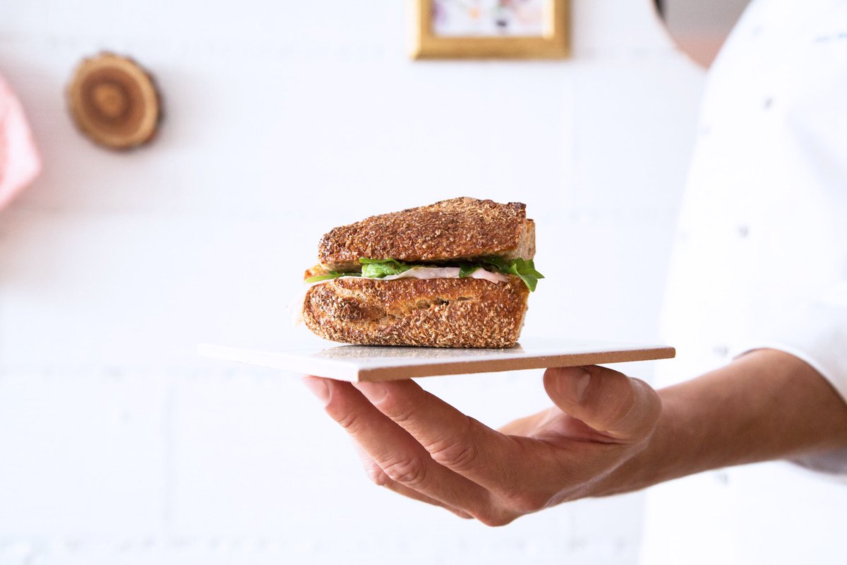 Pau (integral / eco) desayunando en <a href="/triticumbread/">triticumbreadlovers</a> 💪
#triticumbreadlovers @elrebostdelajuliette