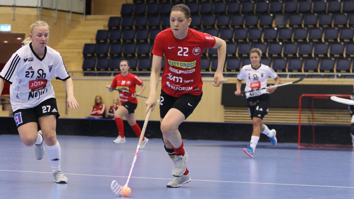 StorvretaIBK's tweet photo. @storvretadam @Larssonrebecka inför kvällens match mot @alundamoosesdam ”Vi måste sätta våra chanser” #viärvreta #D1 https://t.co/z9QNHTcBqF https://t.co/eflrF5U07j