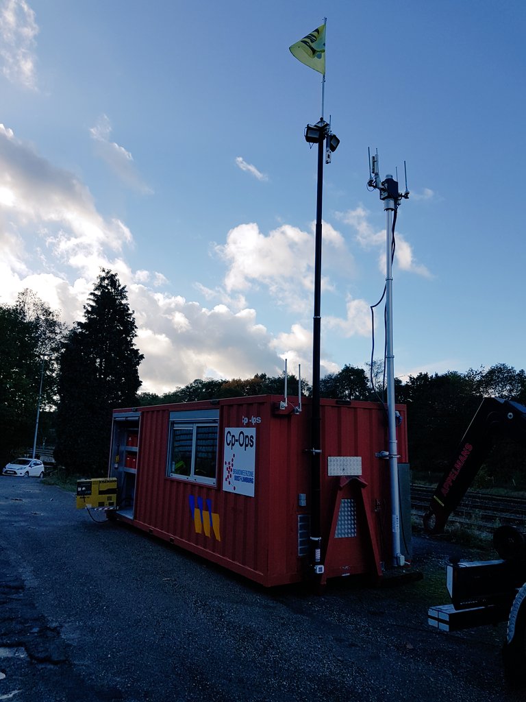 stefjoris's tweet photo. Aanwezig in CP-Ops. Met gele vlag en groene licht. #DirPol #DirCPOps #DirBW #oefening met brandweer https://t.co/LGM0UN3fN2