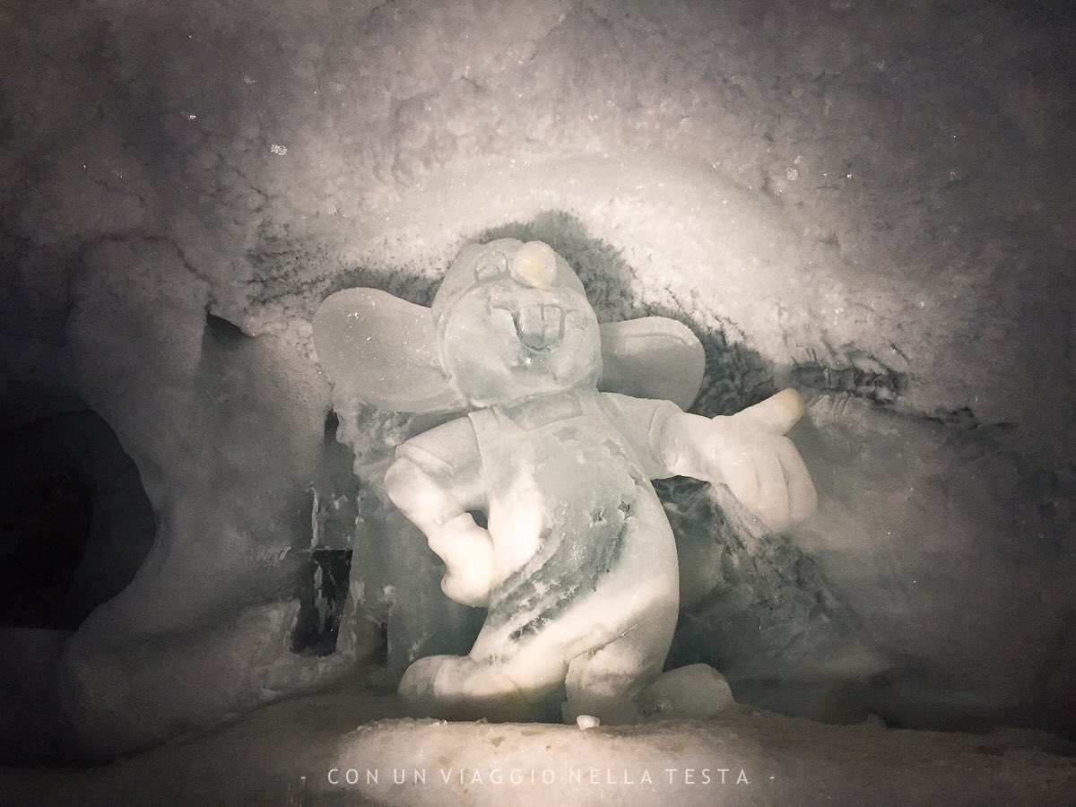 conunviaggio's tweet photo. Avete mai camminato dentro a un ghiacciaio? Io sì e vi racconto qui la mia esperienza! 👉🏻https://t.co/8usYVMeOpR #saasfee #eispavillon https://t.co/IzZlVpb8L5