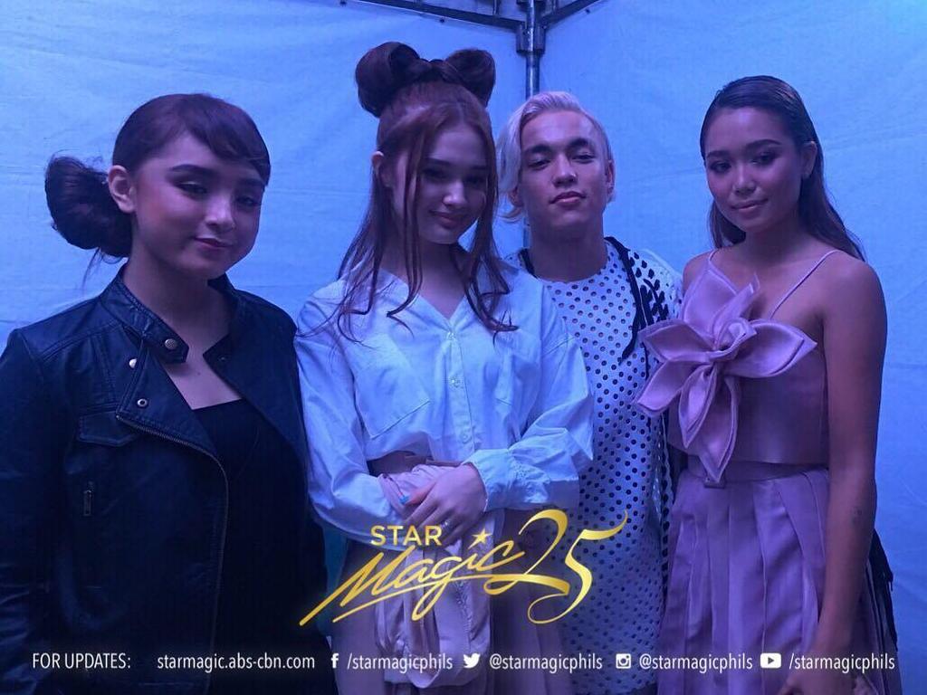 starmagicphils's tweet photo. Sarah Carlos, Kira Balinger, Alex Diaz, and Miho Nishida at the Manila Fashion Festival https://t.co/rUhOKQvLj2