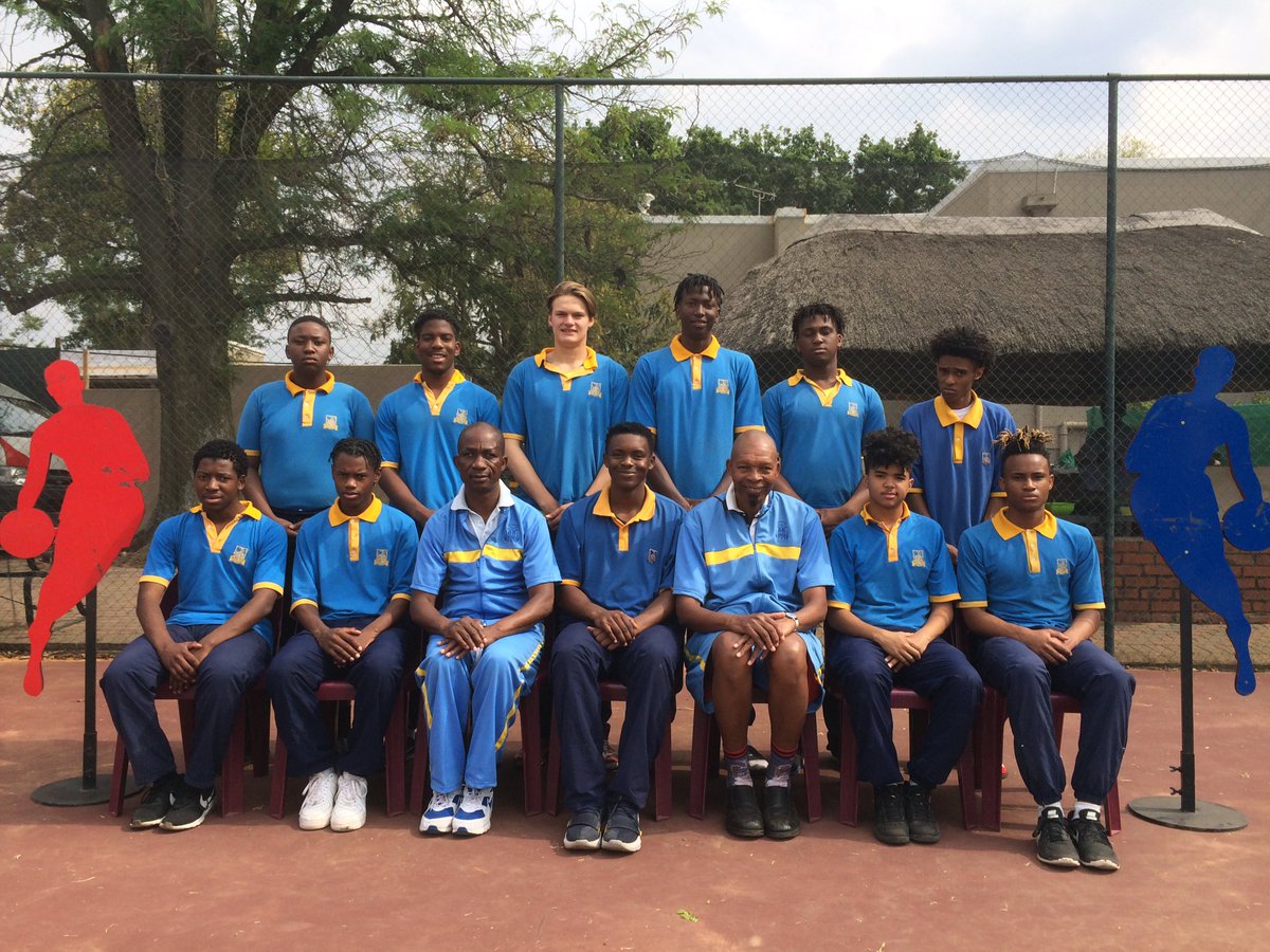 InandaSpirit's tweet photo. Welcome to the #InandaHoopsClassicChallenge 2017 to @_Cool_School St Benedicts, @KingEdVIISchool and @jeppeboys have fun! https://t.co/w1BK3ePWyW