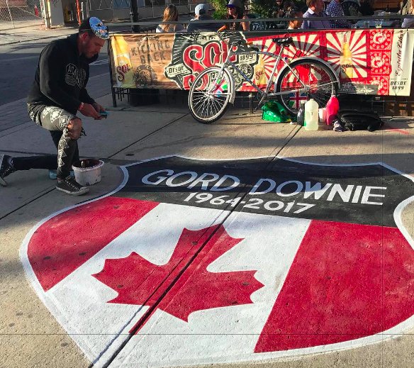 Toronto street artist's soulful, colourful tribute to #GordDownie #queenstreetwest #RIPGordDownie #RIPGord #seetorontonow