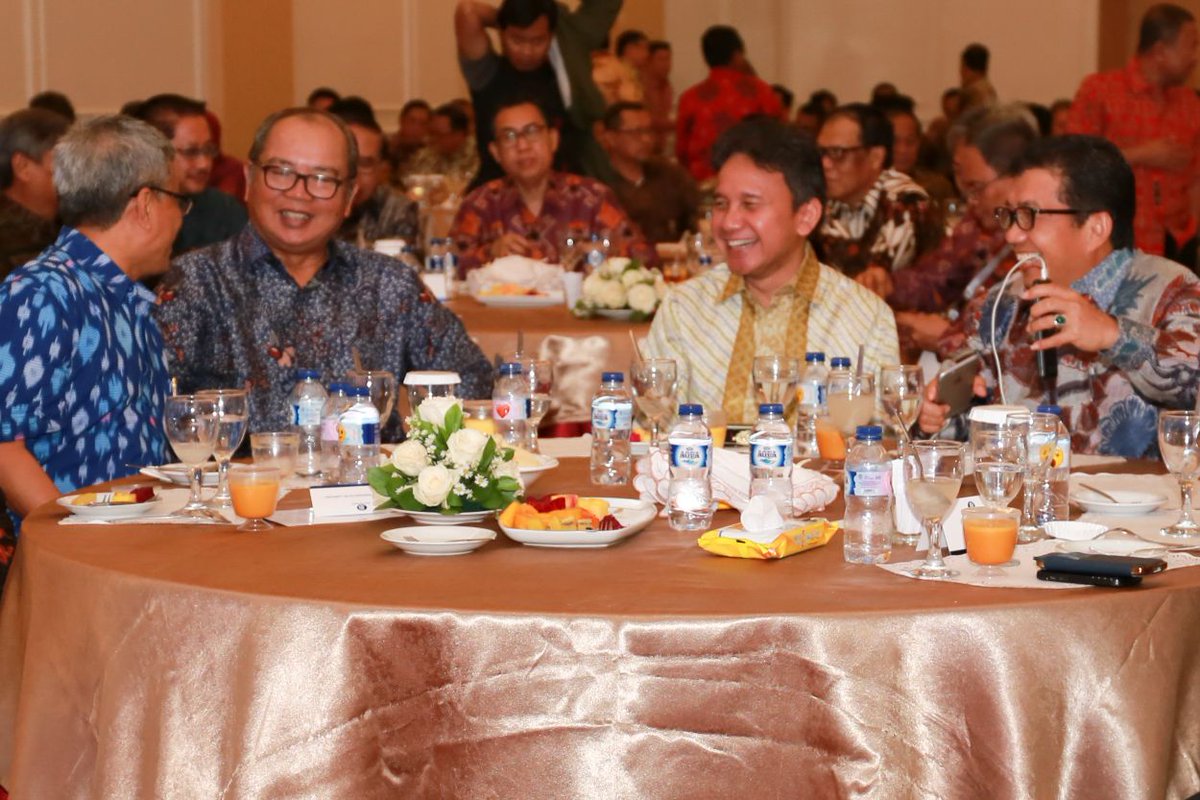 bank_indonesia's tweet photo. Sobat Rupiah, Ikatan Sarjana Ekonomi Indonesia (ISEI) mengadakan seminar nasional&rapat pleno ISEI XIX di Lampung,18-20 Okt 2017 #ISEI2017 https://t.co/xg55EuBItM