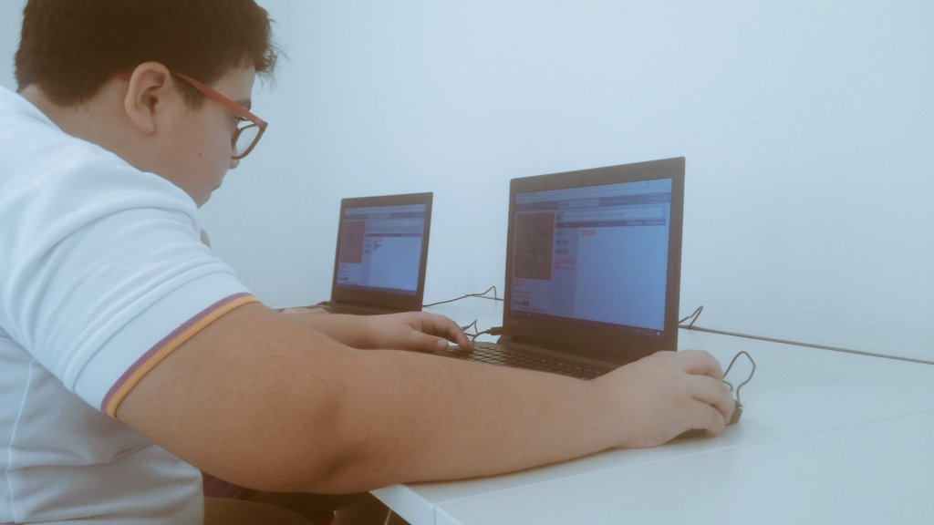 Sercan_EFE's tweet image. Geleceğimizsiniz... #ucodeweek #europecodeweek #ugurkodluyor #ugurokullari @karsiyakakampus @snolylmz @metinakcaa @melekkucukkurt