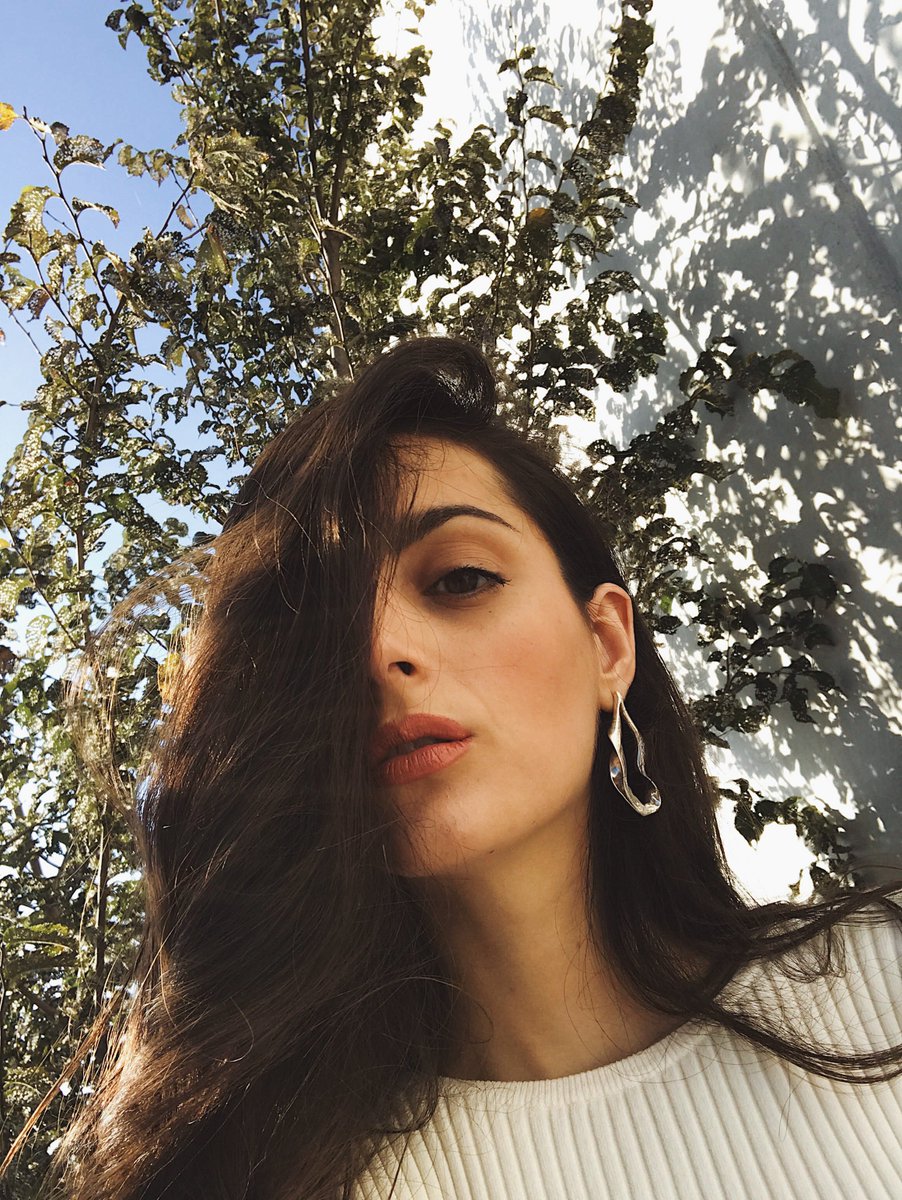 cristinifran's tweet photo. After a #ladylike look itโs time to dare https://t.co/mK8hxeq9Z6 #fashion #ootd #weekend #glam #outfits #coolhunting #simonecastelletti #lno https://t.co/QeXbNt1ut7