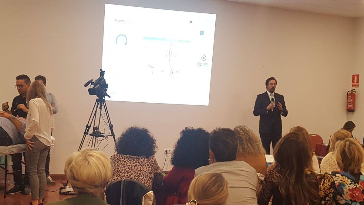 DrHernanPinto's tweet photo. Ayer realicé un Taller sobre el Sistema Rigenera® en las Jornadas de la #Ameclm https://t.co/WlSJARzlfn