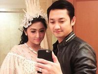 otopsiacom's tweet photo. #Disebut  Matre  karena  Nikahi  Dewi #Persik, #Manajer:  Nggak #Masalah  https://t.co/mhVfREv3XD https://t.co/zIRzGmZOiq