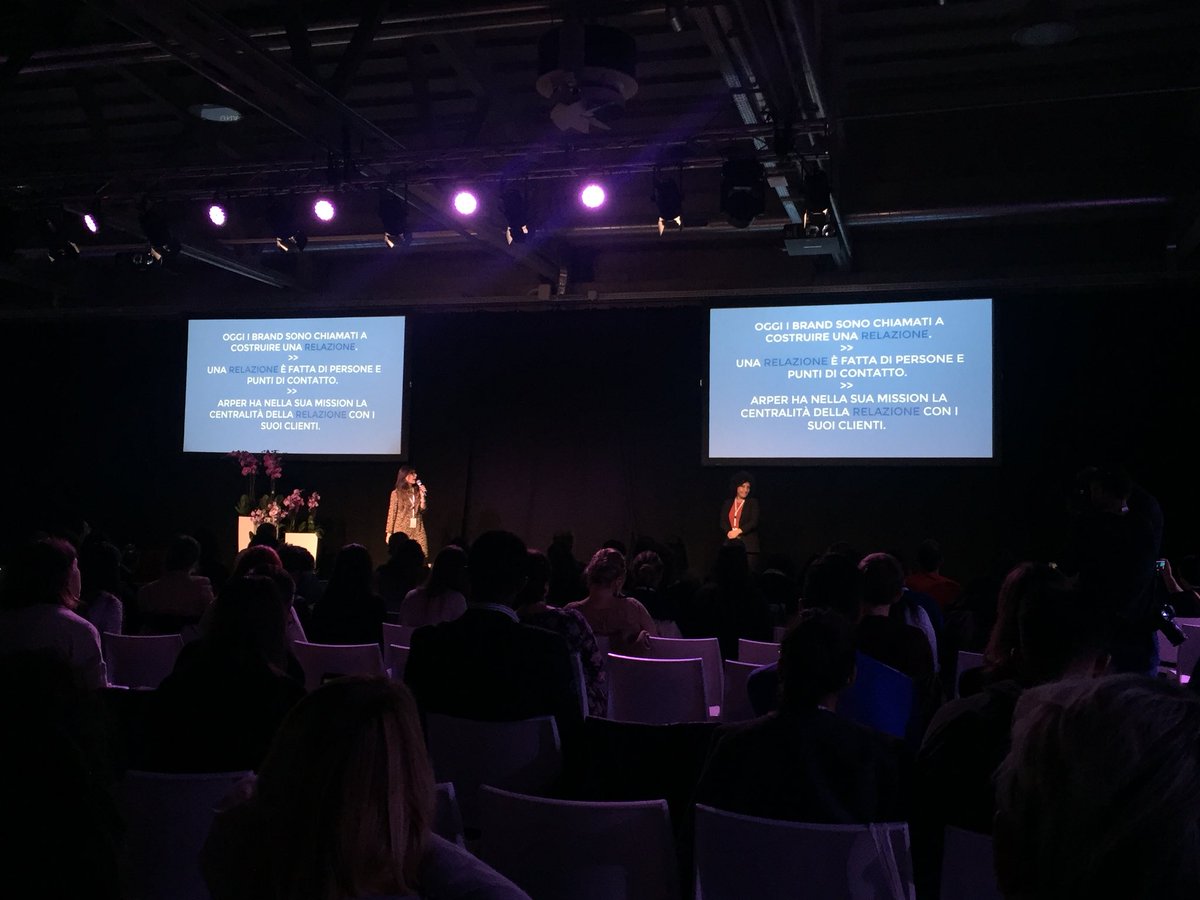 mktgarena's tweet photo. “Ogni #brand é chiamato a costruire relazioni, la centralità delle persone é la nostra mission” @ChiaraDAvanzo e @robertanalesso #SMDAYIT https://t.co/9274Y33A5f