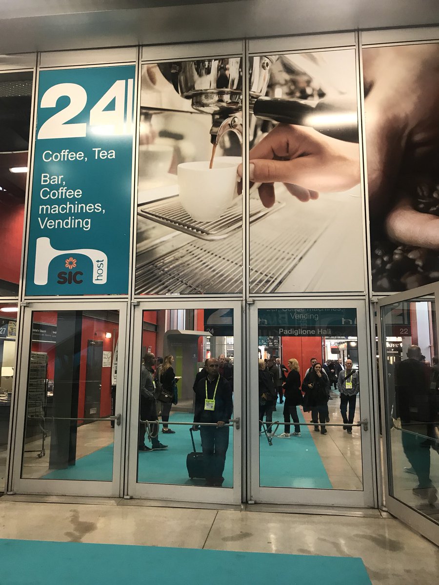 Julia_Stetska's tweet photo. We go internationally 🇮🇹😎 Buongiorno Milano !! #hostmilano @RSITweets @RSecretsInc https://t.co/Cv5s7ZSZLM