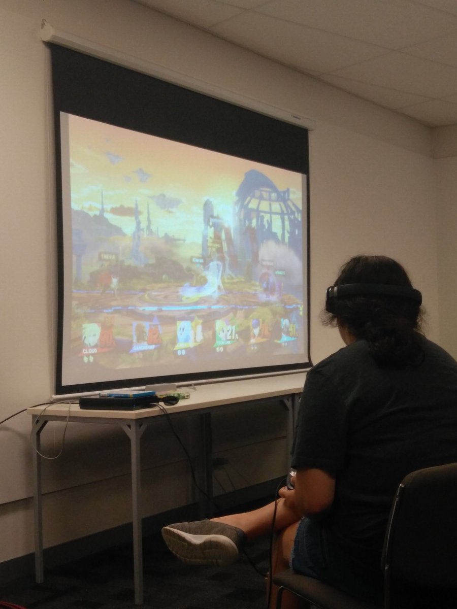 UC_GameDev_Club's tweet photo. #UCGDC #LANNIGHT is underway! #SSB look at these guys smash! ✨🎉 https://t.co/3NDv26rNie