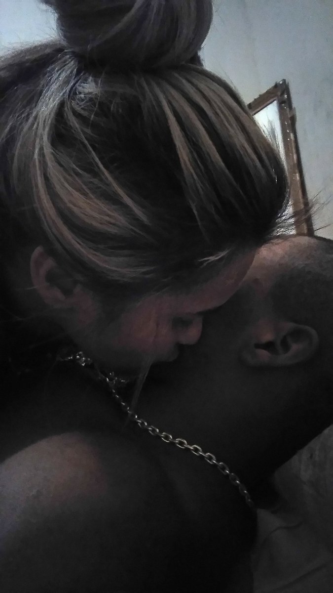 JuliethLemos1's tweet photo. #MôNego 💏❤ https://t.co/bl6iZfveFQ