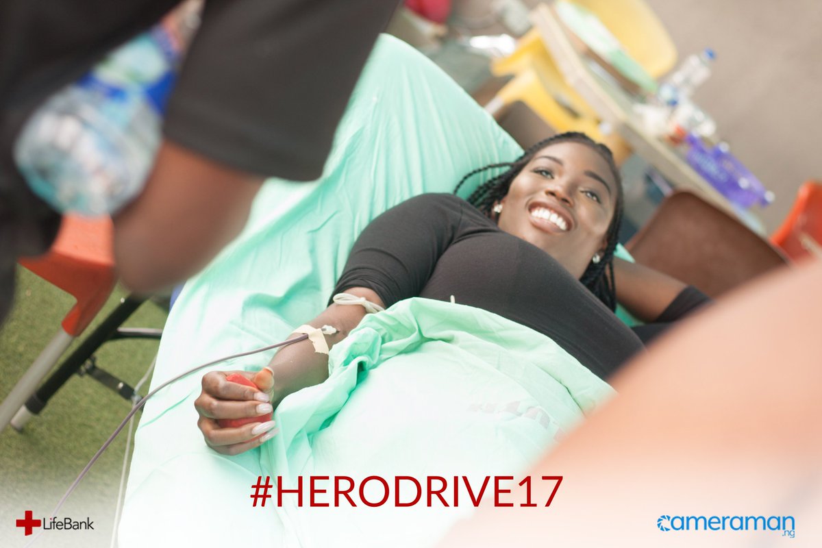 LifeBankCares's tweet photo. @AVONHMO @ntelng @amahjeff @adibizson @nazom_ngini @Sportiluminator @HappygoChucky @oluwasegzzy @Faozy_A A TV personality, an @AVONHMO staff and the @CameramanNg guy felt obliged to also give of themselves. #LifeBank #SaveAHero #HeroDrink https://t.co/jfaz0fpj4q