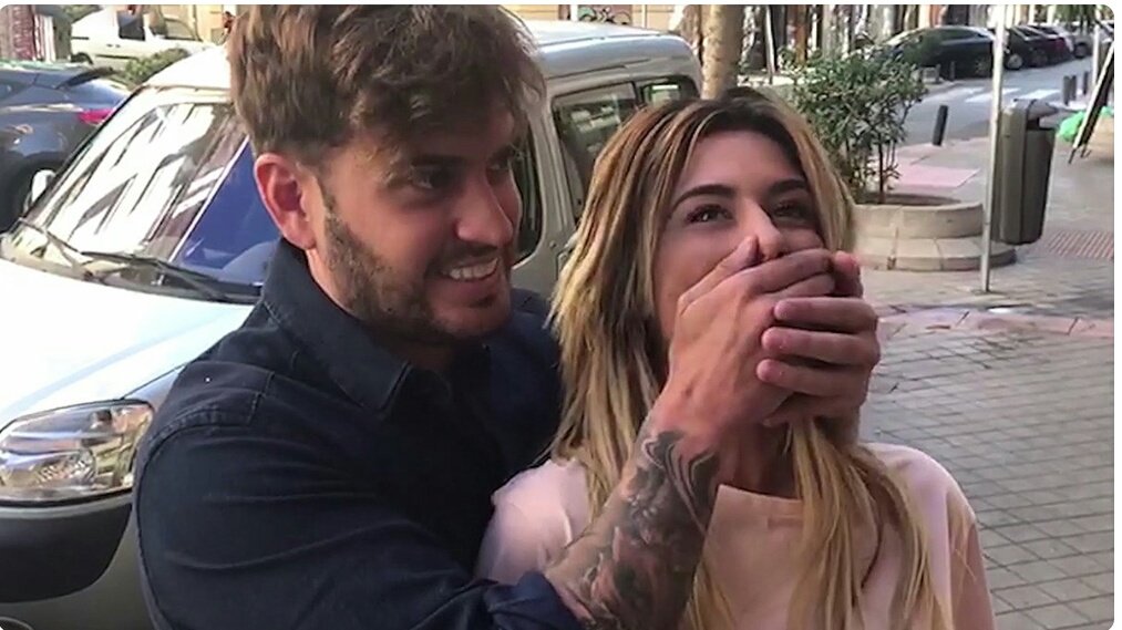nichanaro's tweet photo. Hay que seguir #RodeaEnGHVIP 
Por su naturalidad, complicidad, sinceridad... por lo que nos transmiten, amor, amistad, cachondeo... 👇 https://t.co/SRdSJgzZ3h