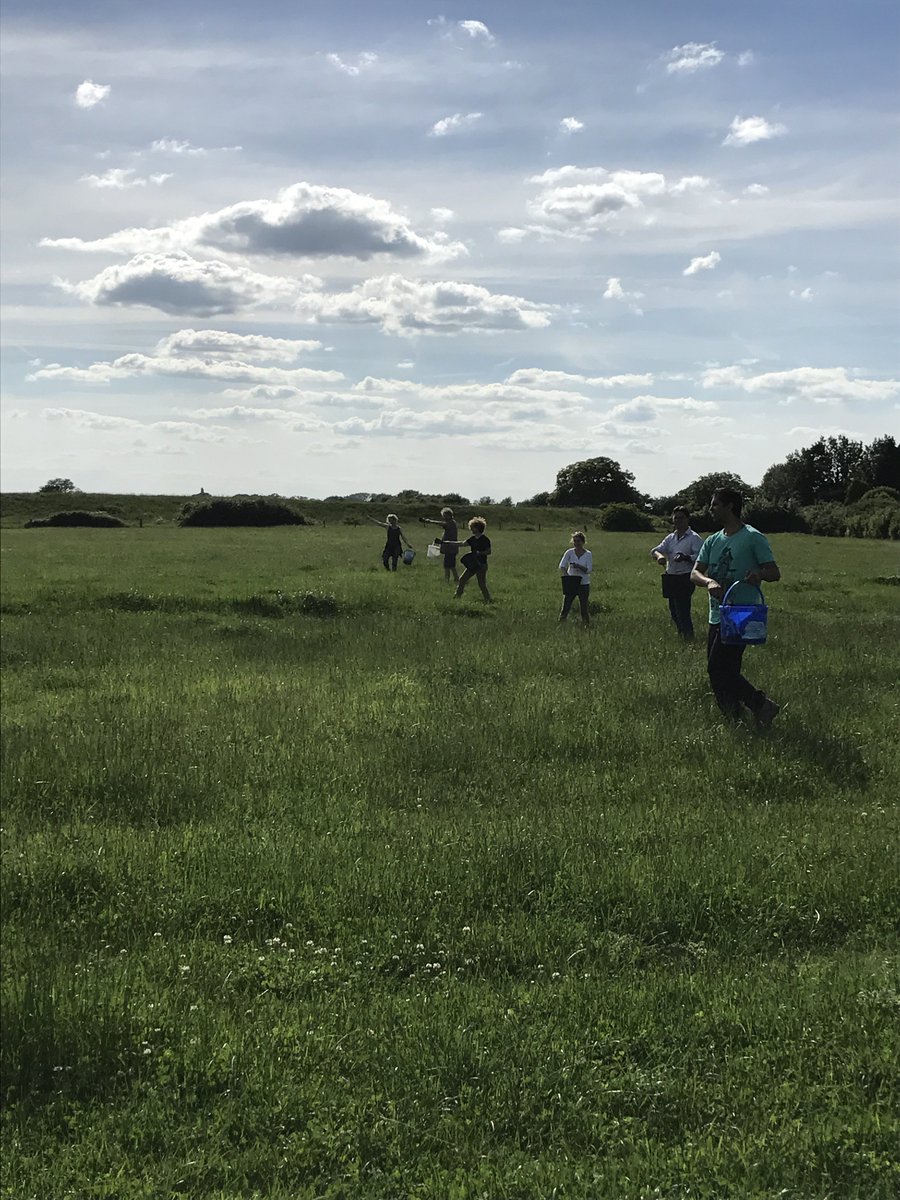 BiodynamicUK's tweet photo. Fancy giving #biodynamics a go? Introductory course run over 7 days at @LauristonFarm ,#Essex, starting Nov 11th! https://t.co/ipBUKZ55SO https://t.co/65ZIsKLLTc