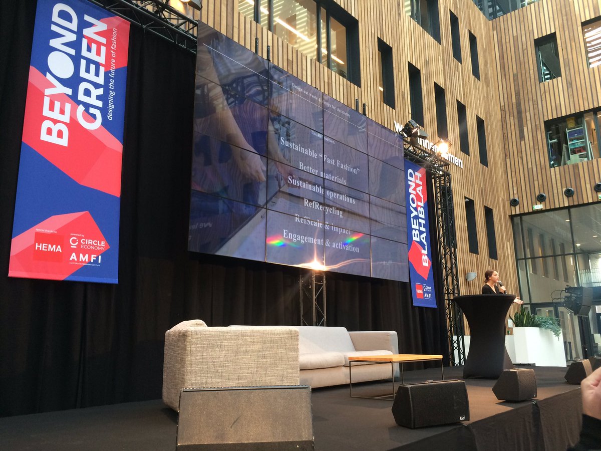 Strawberry Earth tweet media