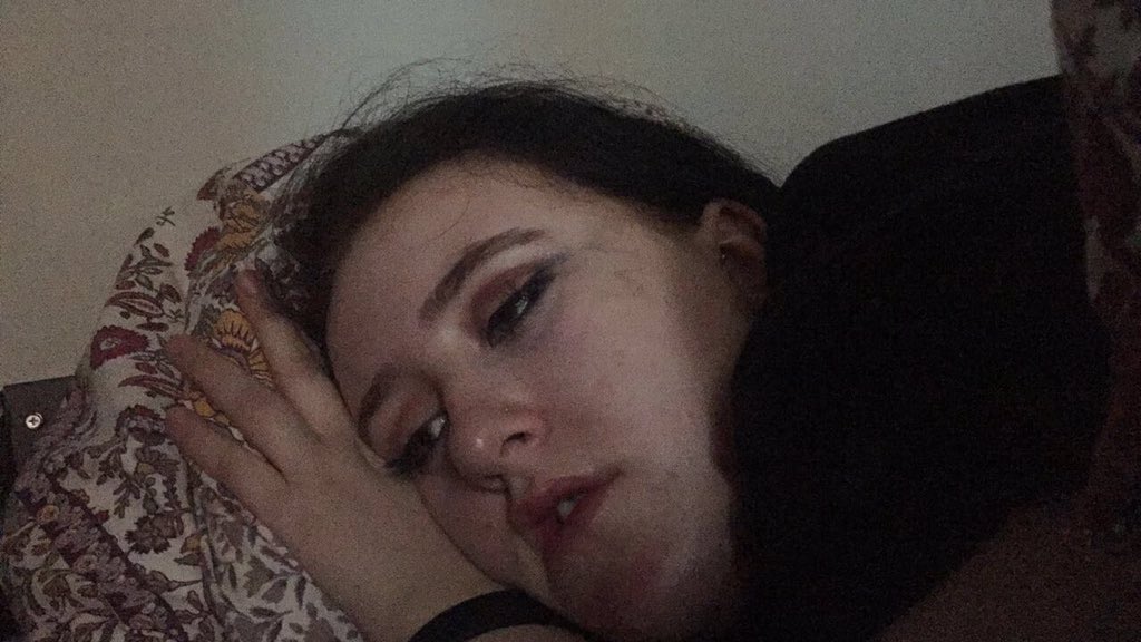 Meggo_thom's tweet photo. Massiveee happy birthday to the bestest💎!! have the best day ever &amp; have a class time tonight sweet pea😆🍾 miss you loads 🙁❤️👯 love ya xoxo https://t.co/3Itq4hoeVn