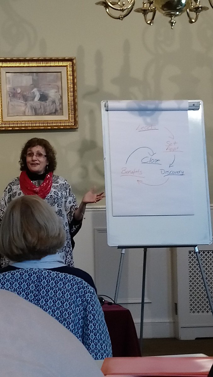 Finding customer needs! Not your stereotypical sales seminar. #salesmastery with <a href="/SchellerAnna/">Anna Scheller, Small Business Enthusiast! 🇺🇸</a>