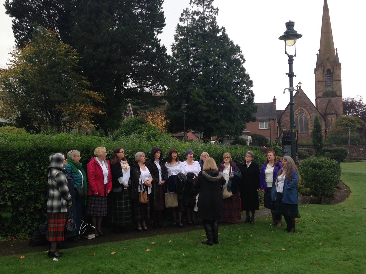 obantimes's tweet photo. Nairn ladies warming up before their performance in the Duncansburgh this morning  #otmod #mod2017 https://t.co/9PWgRqlOLN