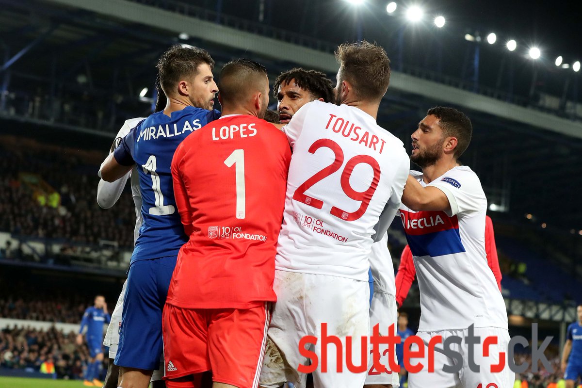 paul_g_photo's tweet photo. Ashley Williams has an eventful night at @EuropaLeague @Everton v @OL #EVELYO Pics via @ShutterstockNow https://t.co/PdxgrTHkMx https://t.co/ebW9dDBwvR