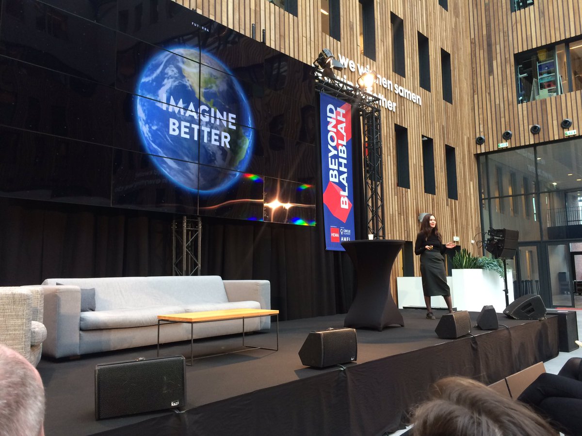 Strawberry Earth tweet media