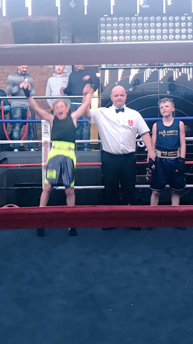 kerry883's tweet photo. Pic says it all πHard work and dedication pays off ! Such a quiet boy if only he seen himself threw my eyes #Derryabc https://t.co/vXBDUVJFEH