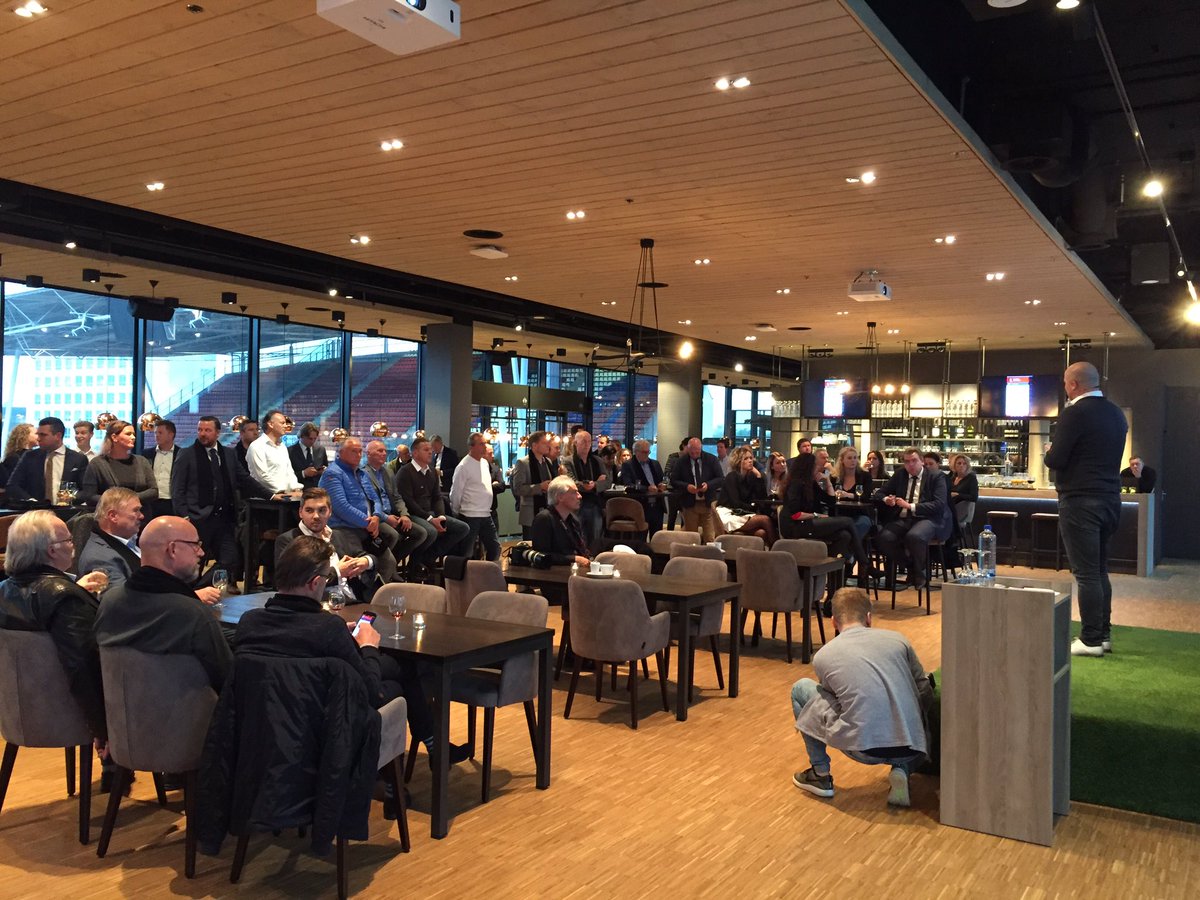 Leden van <a href="/FCUBusiness/">FC Utrecht Business</a> krijgen momenteel een introductie over de nieuwe FC Utrecht Business App