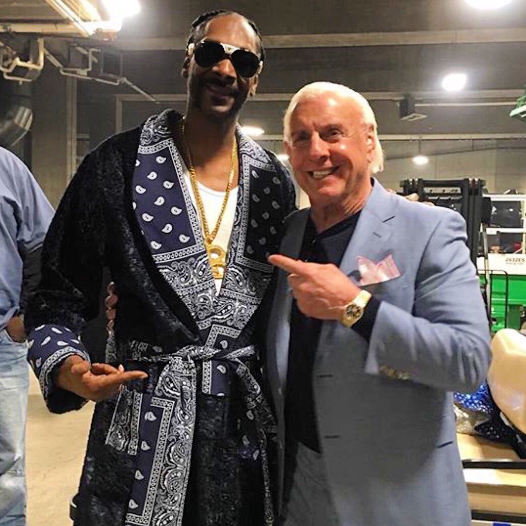 RicFlairNatrBoy's tweet photo. Happy DoggDay To The Snoop Man! WOOOOO! https://t.co/5RrEe2E96e