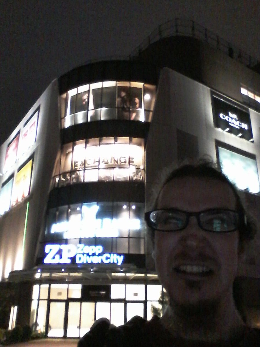 higumaru_time's tweet photo. 前乗り!!
テンションすげぇ上がってきました!
もう一日半じゃん!
チケット発売中:https://t.co/NK0DNt6YUQ
#Qulle
#Qulleツアー2017
#そうだZeppに行こう
#DKWK https://t.co/X2h1gyUVDn
