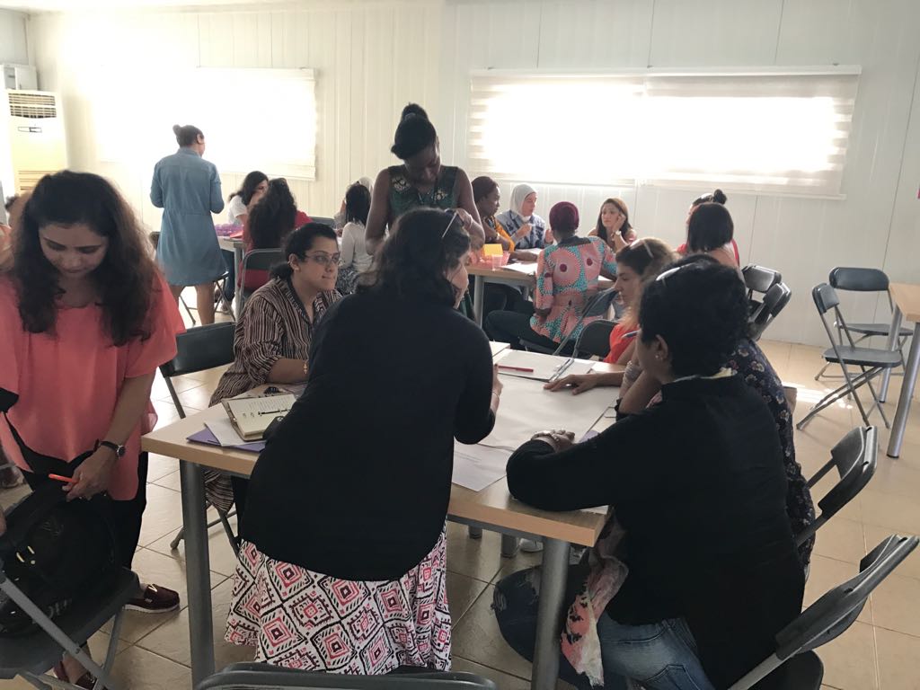 ARIS_Ghana's tweet photo. #ARISVERSITY, Do you want to know how your child uses #Inquiry?  These parents joined ARISVERSITY to find out. 🔍#lifelonglearning https://t.co/yCa93MLyvo