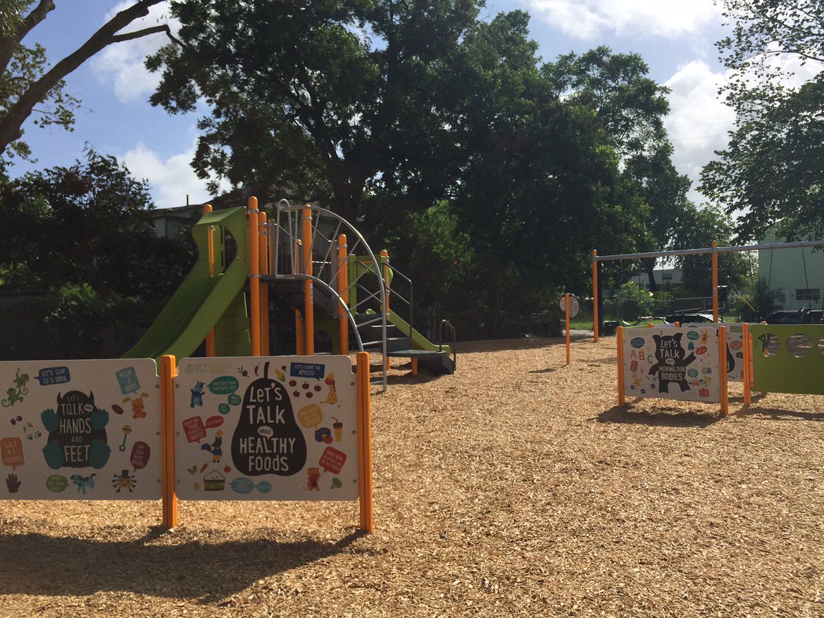 2SmallToFail's tweet photo. Excited to share a few pictures from our #earlyhealth playground in Houston! #TalkingIsTeaching #HealthMatters https://t.co/Fl0l9KkFLI