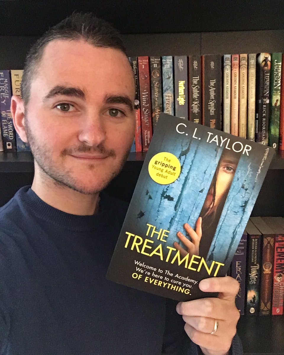 JosephCEvans's tweet photo. Just bought my copy of #TheTreatment by @callytaylor &amp; @HQYoungAdult! Looks fab - can't wait to read it tonight 🙂 #ya #yareads #ya2017 https://t.co/Yy6Kv8FZUW