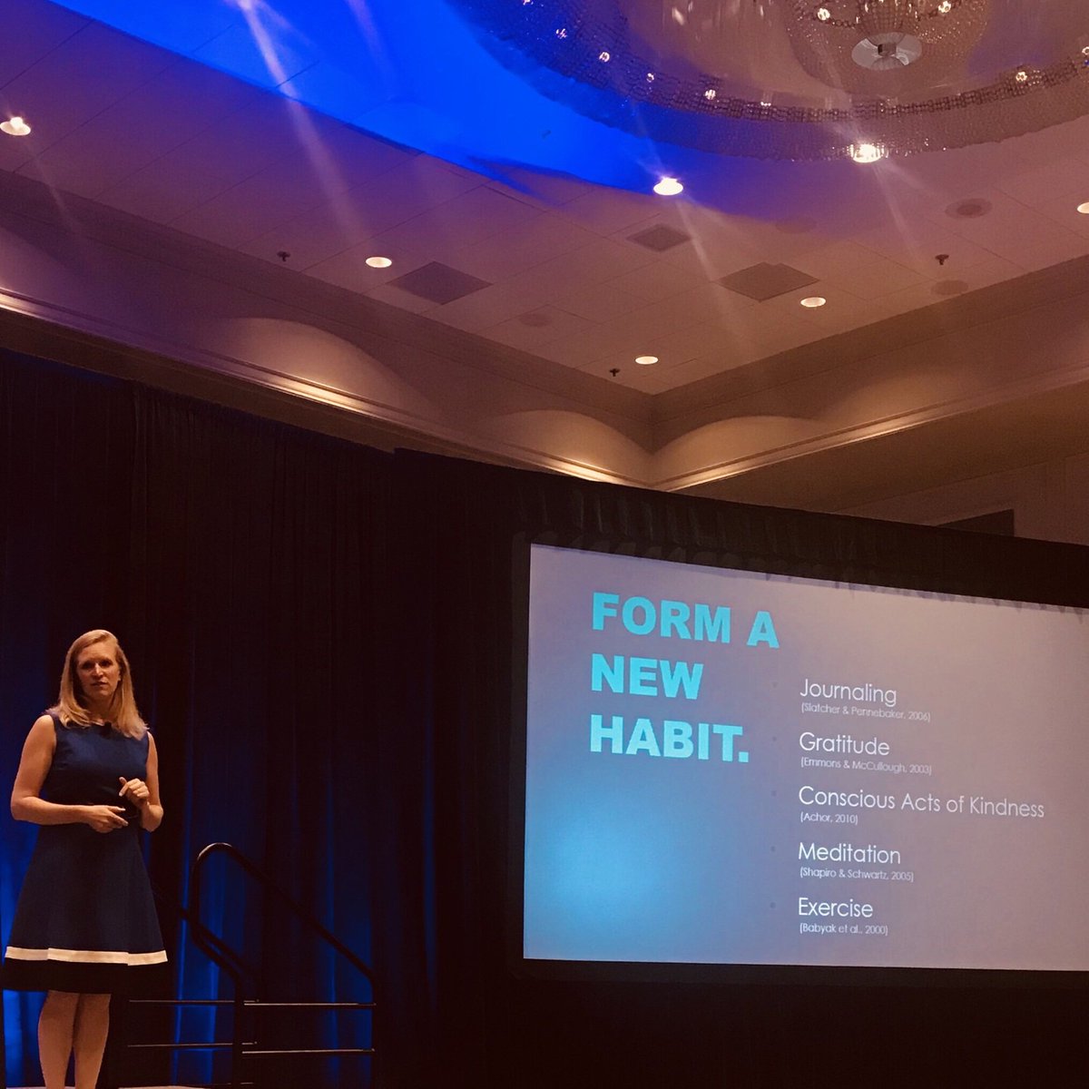 xtinamariev's tweet photo. Has anyone worked on forming their new habit already? Today I will express gratitude to someone. Thank you Amy Bl… - https://t.co/jlEFxNWs8O https://t.co/LHz3EDdcMl