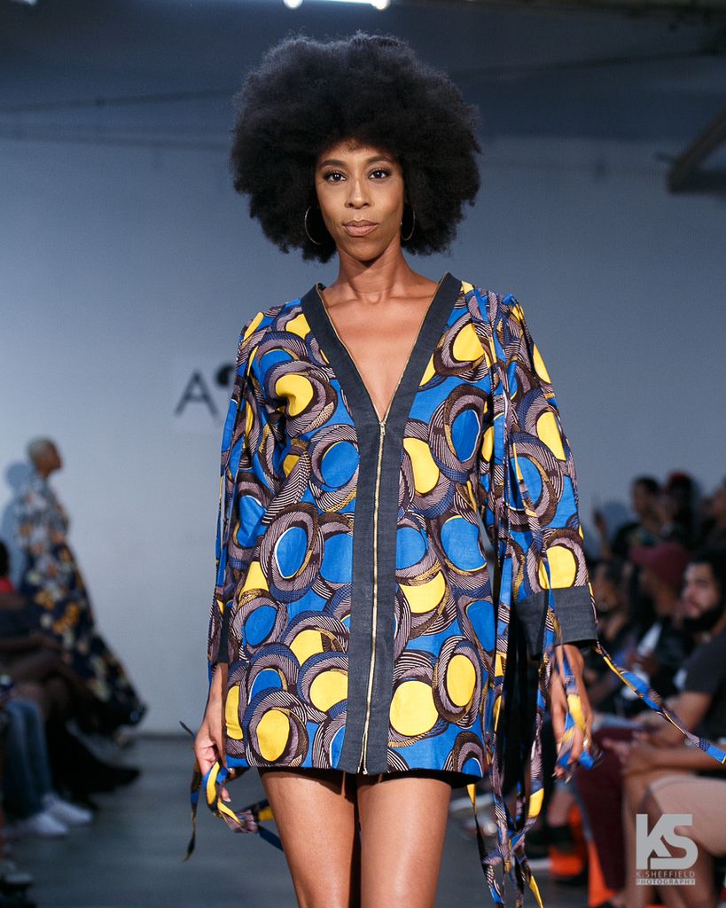 Model <a href="/skinnytrick/">gynah</a> looking stunning in a design by <a href="/mangishidoll/">Mangishidoll</a> for Africa Fashion Week <a href="/afwla/">Africa Fashion Week</a>⠀⠀
⠀⠀
#ksheffieldphotography