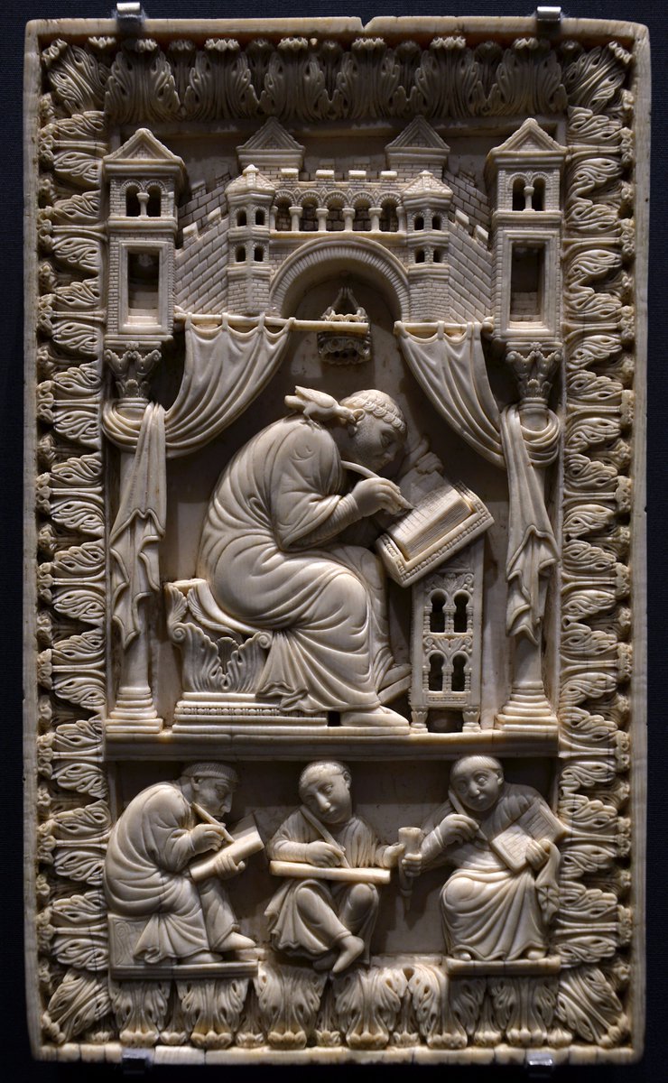 ParvaVox's tweet photo. Writing in #medieval times usually was a collaborative endeavour: Gregory the Great, a whispering dove &amp; scribal team in superb 10thC ivory https://t.co/ZtUL6rcDpo